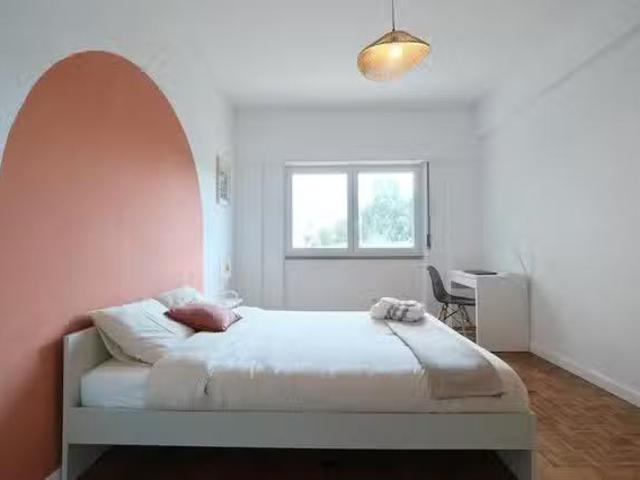 Acogedor Habitación en Rua Nina Marques Pereira, Lisbon