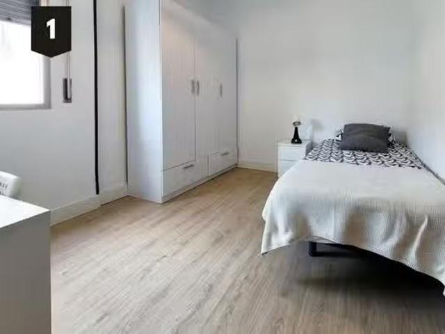 ¡Oferta! Habitación en Ramón y Cajal etorbidea, San Pedro de D.