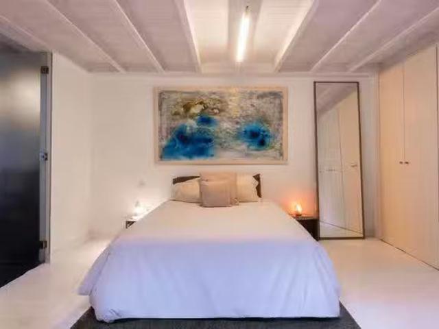 Único Piso de 1 habitación en Calle Verja, Zofío