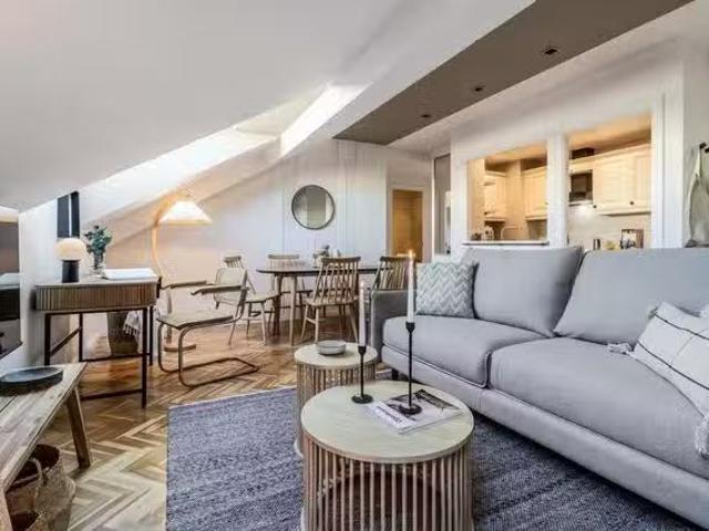 Nuevo Piso de 1 habitación en Calle de Bárbara de Braganza