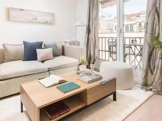 Único Piso de 1 habitación en Calle de Martín de los Heros