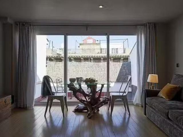 Único Piso de 1 habitación en Carrer Ample
