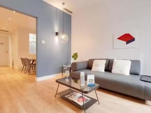 ¡Renta! Piso de 1 habitación en Carrer de Sepúlveda