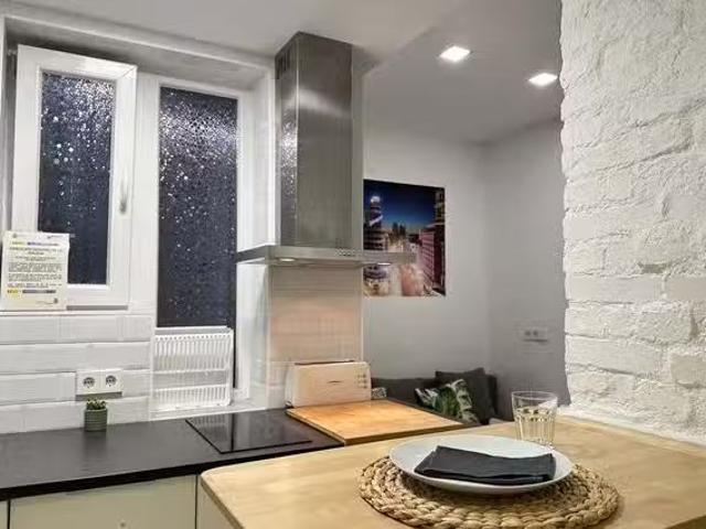 ¡En alquiler! Piso de 1 habitación en Paseo de las Delicias