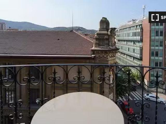 Único Piso en alquiler de 2 dormitorios en Centro Bilbao Dip.