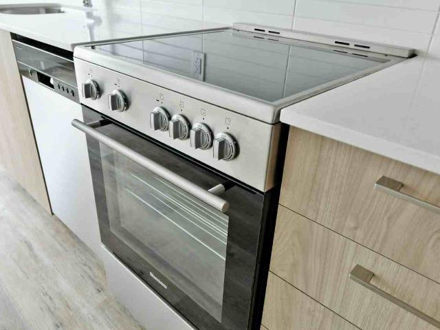 Recital Act IV 2 Bedroom Apartment for Rent at 36 Robinson Ave, Ottawa, ON K1N 0G4 Sandy Hill