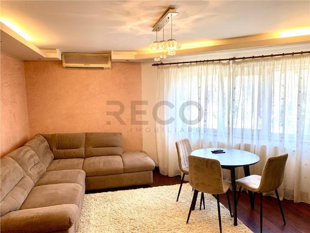 RECO Apartament cu 3 camere de inchiriatRogerius Etaj 1,73 mp