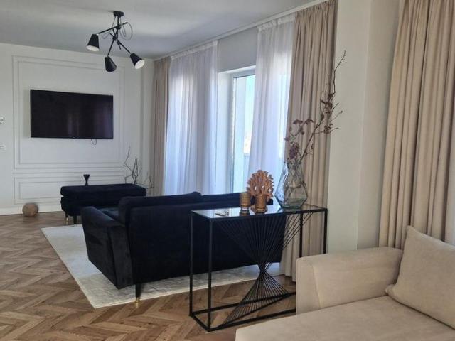 Recomand: alegere practică pentru persoane care lucrează de acasă PENTHOUSE