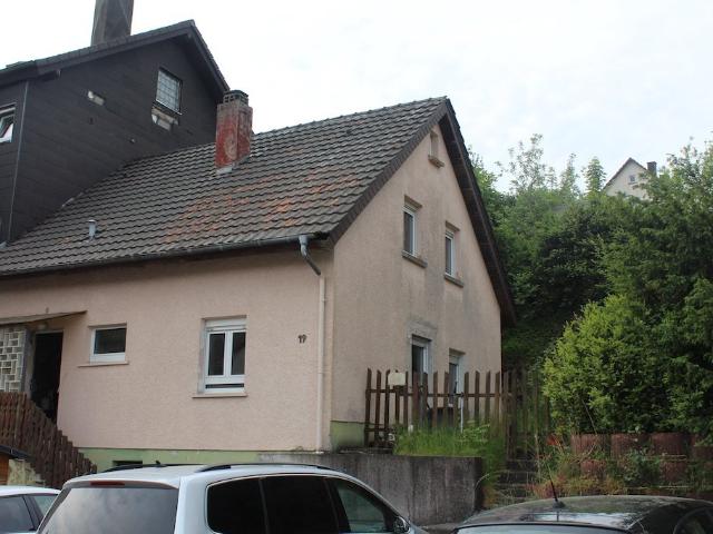 REDUZIERTE MAKLERGEBÜHR* gestalten Sie selbst Wohnhaus mit 120 qm Wohnfläche