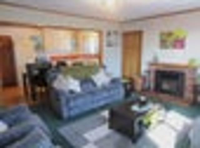 Redwood, 3 bedrooms, $570 pw