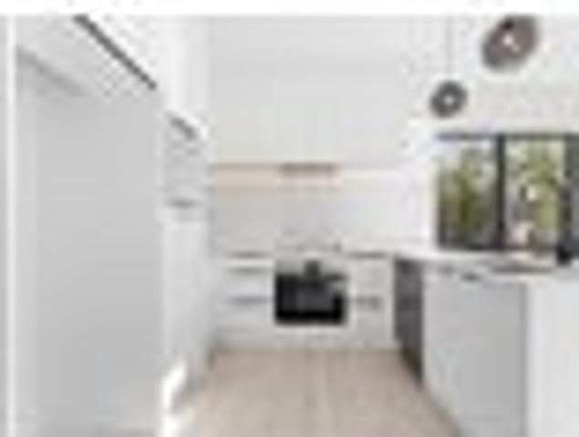 Red Beach, 3 bedrooms, $750 pw