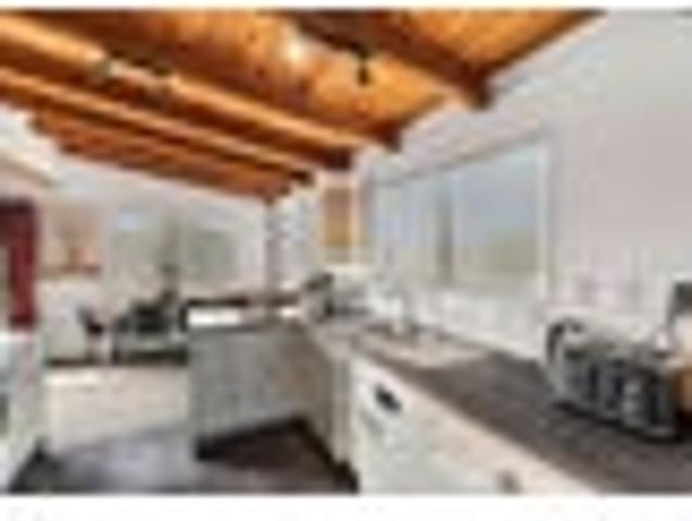 Red Beach, 3 bedrooms, $800 pw