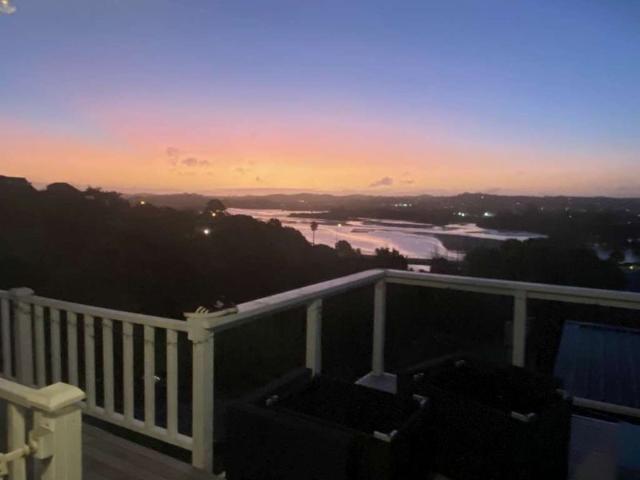 red beach, 3 bedrooms
