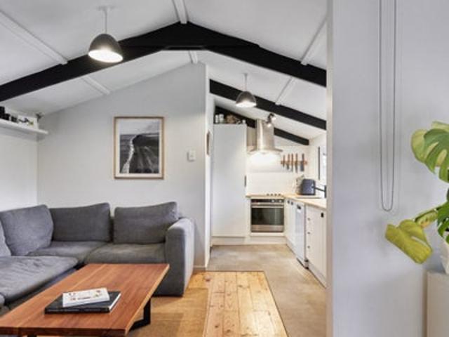 red beach, 1 bedroom