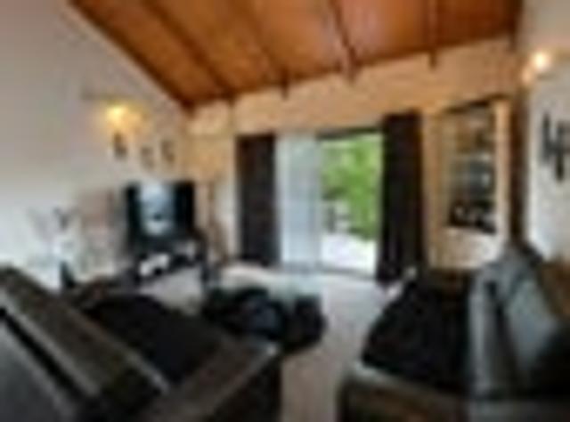 Red Beach, 2 bedrooms, $585 pw