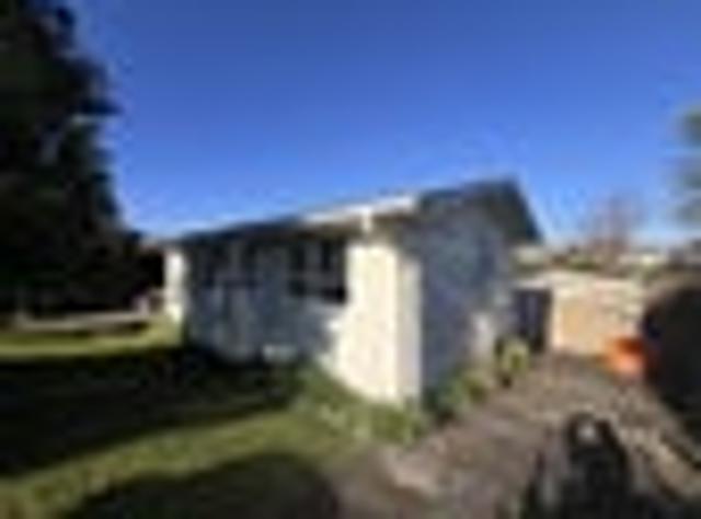 Red Beach, 2 bedrooms, $620 pw