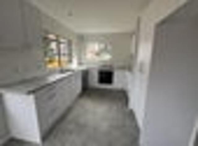Red Beach, 2 bedrooms, $700 pw