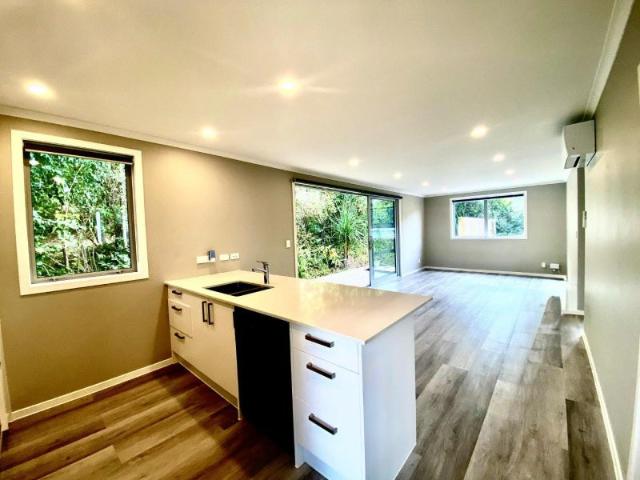 red beach, 2 bedrooms