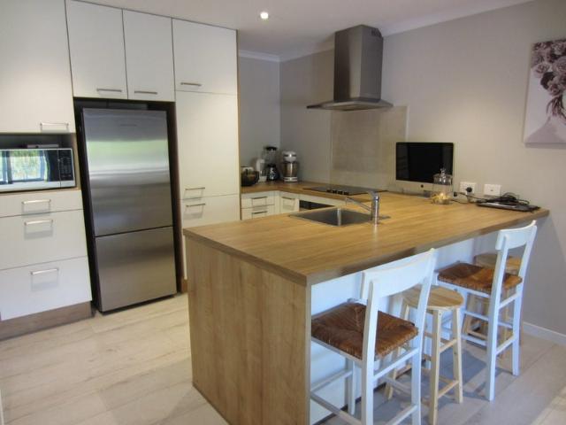 red beach, 2 bedrooms