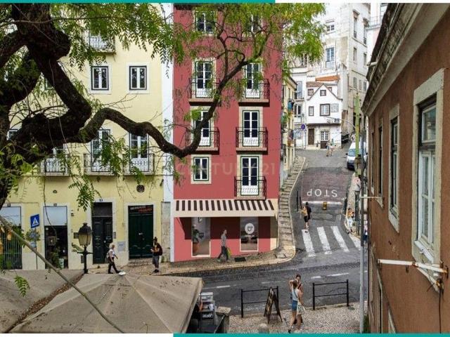 RED BUILDING Apartamento T2 NOVO no Centro Histórico de Lisboa