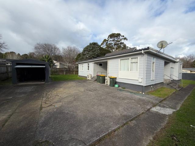 red hill, 6+ bedrooms