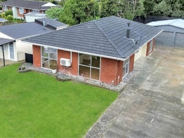 red hill, 3 bedrooms