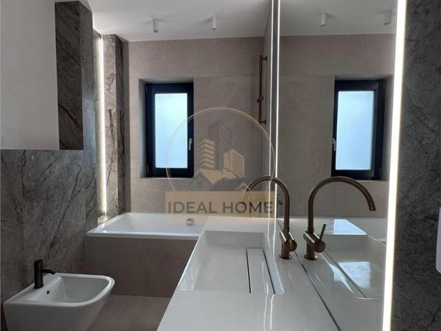 Rediu Vila 4 camere 450mp teren
