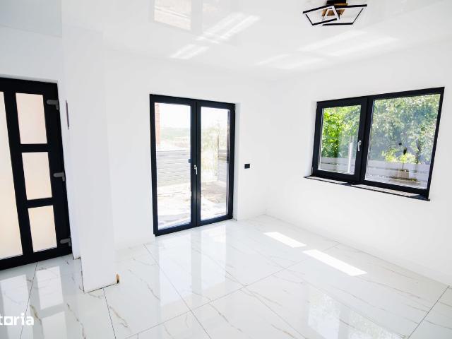 REDIU Duplex modern cu 3 dormitoare, 2 băi și terasă panoramică, LUX!