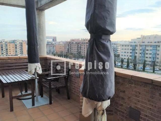REDPISO ALQUILA EXCELENTE ATICO DE 1 DORMITORIO 1 BAÑOS Y TERRAZA