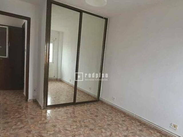 REDPISO BARRIO DEL PILAR ALQUILA VIVIENDA SIN AMUEBLAR