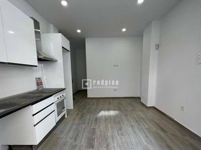 REDPISO LEGAZPI PONE EN ALQUILER VIVIENDA RECIÉN REFORMADA JUNTO A MADRID RÍO