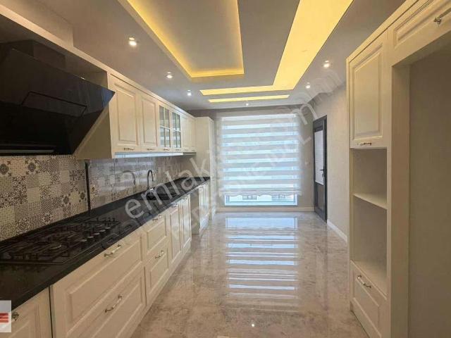 Redstone Dan Selçukbeyin En Güzel Sitesinde Kiralık Daire