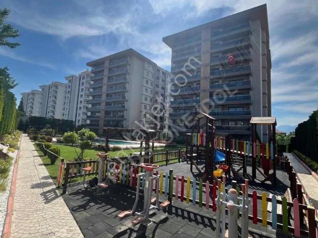 Redstone İdol Gayrimenkul'den Denizpark Evlerınde Kiralik Daire