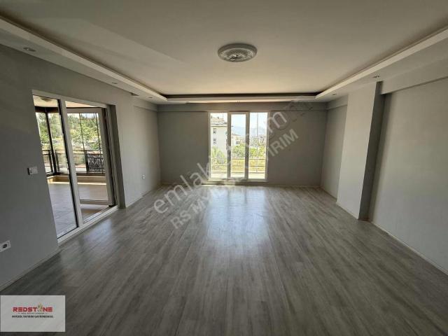 Redstone Myidol'den Şemiklerde 3+1 Satılık Daire