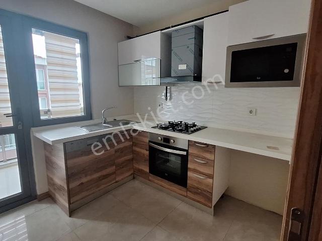 Redstone'dan Alipaşa Mahallesi Kiralık 1+1 Ofis