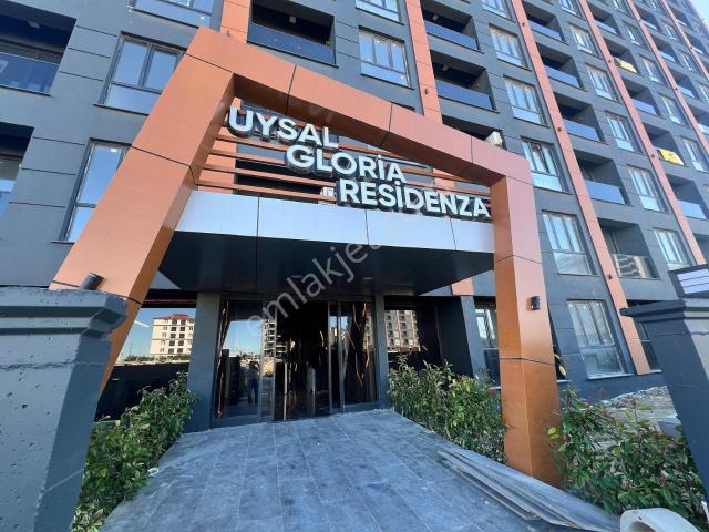Redstone'den Glorıa Resıdenza'da Havuz Cephe Satılık 1+1 Daire