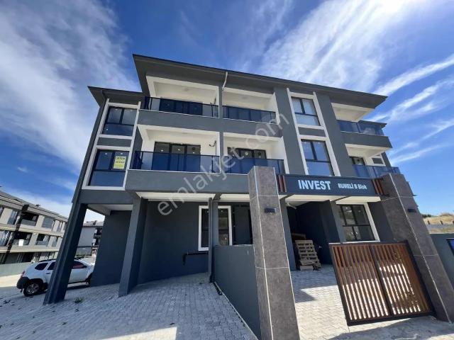 Redstone'den Rumeli Mahallesi'nde Kiralık 1+1 Daire