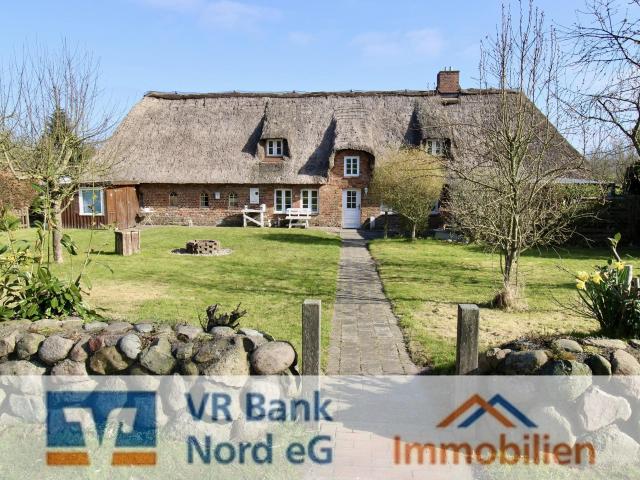 Reetdachhaus Jannes Historischer Charme trifft modernen Wohnkomfort