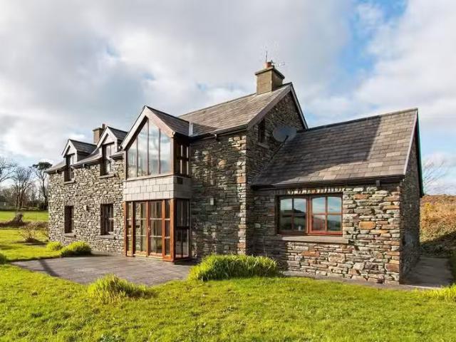 Reen Cottage, Ballyrisode, Goleen, Co. Cork