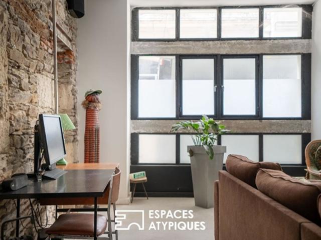 Refuge Urbain: Loft en Pierre et Acier au Coeur de Nantes