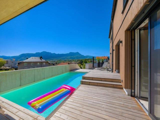 Refugium mit Seeblick und Pool /Bezugsfertig/Provisionsfrei