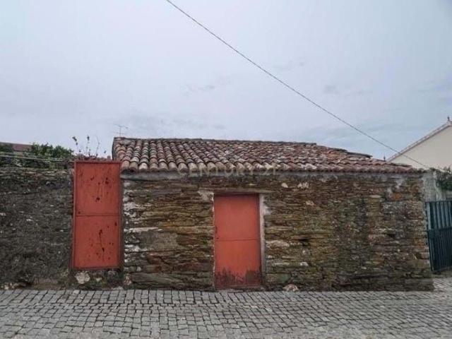Refúgio nos Amarelos, Castelo Branco