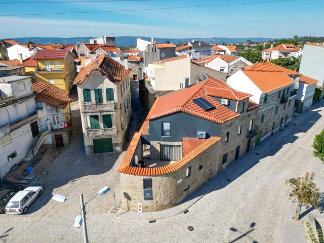 Refúgio de Luxo na Serra da Estrela – Moradia T6 | Totalment. 320m² Moimenta Da Serra