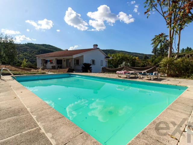 Refúgio Familiar no Interior de Portugal Piscina, Lareira. 137m² Cerdeira e Moura da Serra