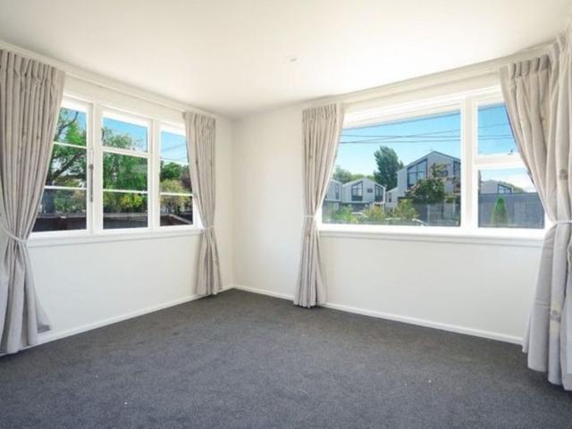 Refurbished 4 Bedroom Family Home in Christchurch