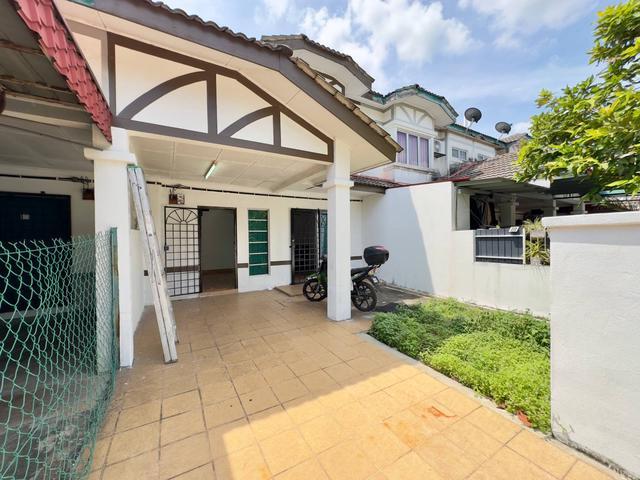REFURBISHED 2 Storey Terrace SP1 Seri Pristana Saujana Utama