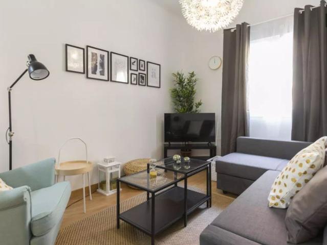 Refurbished 3 bedroom apartment for rent in Carabanchel