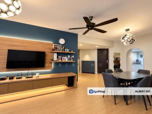 Refurbished 3 Bedroom Home in Pantai Panorama