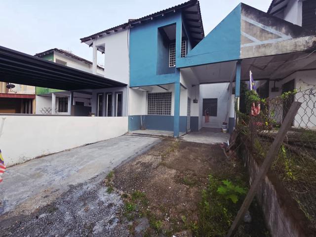 REFURBISHED Double Storey Desa Melor Senawang