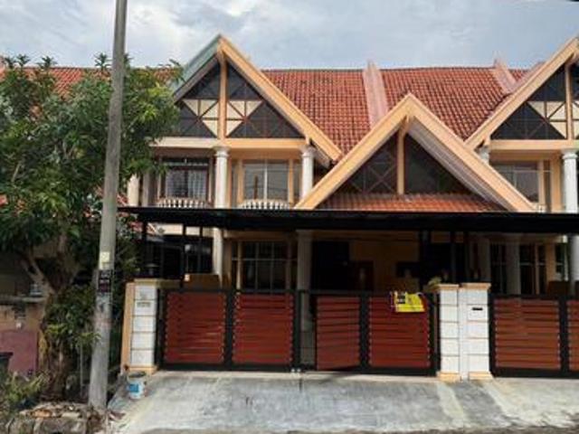 Refurbished Double storey terrace taman bukit chedang Seremban 2